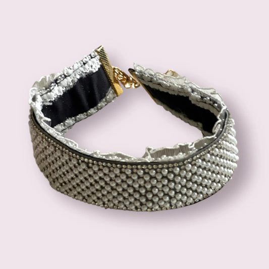 Luxe Velvet and Pearl Dog Collar – Elegant Lace Trim Pet Collar Bark Fifth Avenue