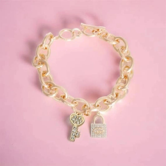 Lock and Key Gucchewi Charm Dog Collar Necklace – Rhinestone Key Pet Necklace Bark Fifth Avenue